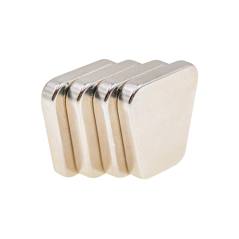 แม่เหล็กถาวรรูปสี่เหลี่ยมคางหมู